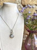 Sudraba kaklarota ar kvarca kulonu “Sapnis” - Attēls 3