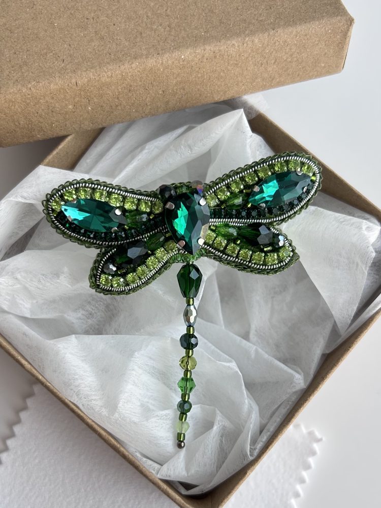 Broša smaragda zaļa spārīte