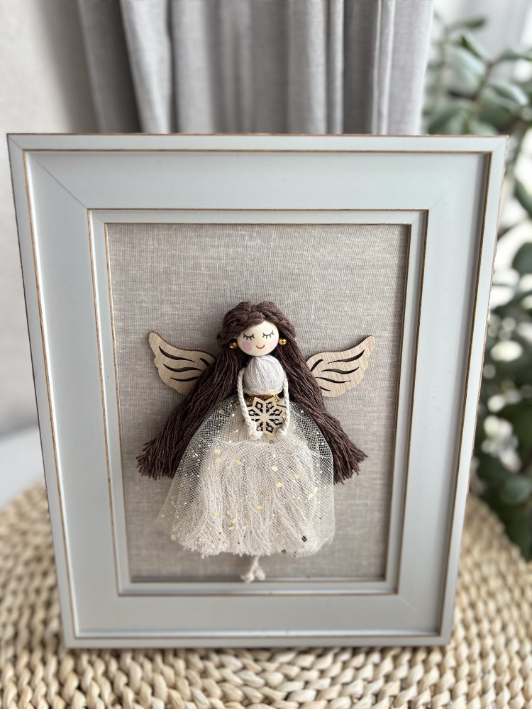 Glezniņa ar eņģelīti, roku darbs