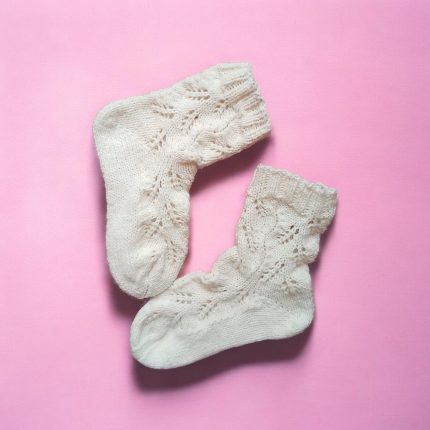 Baltas mežģīņu zeķes