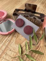 Dabīgās ādas nagliņu auskari, roku darbs - Attēls 6