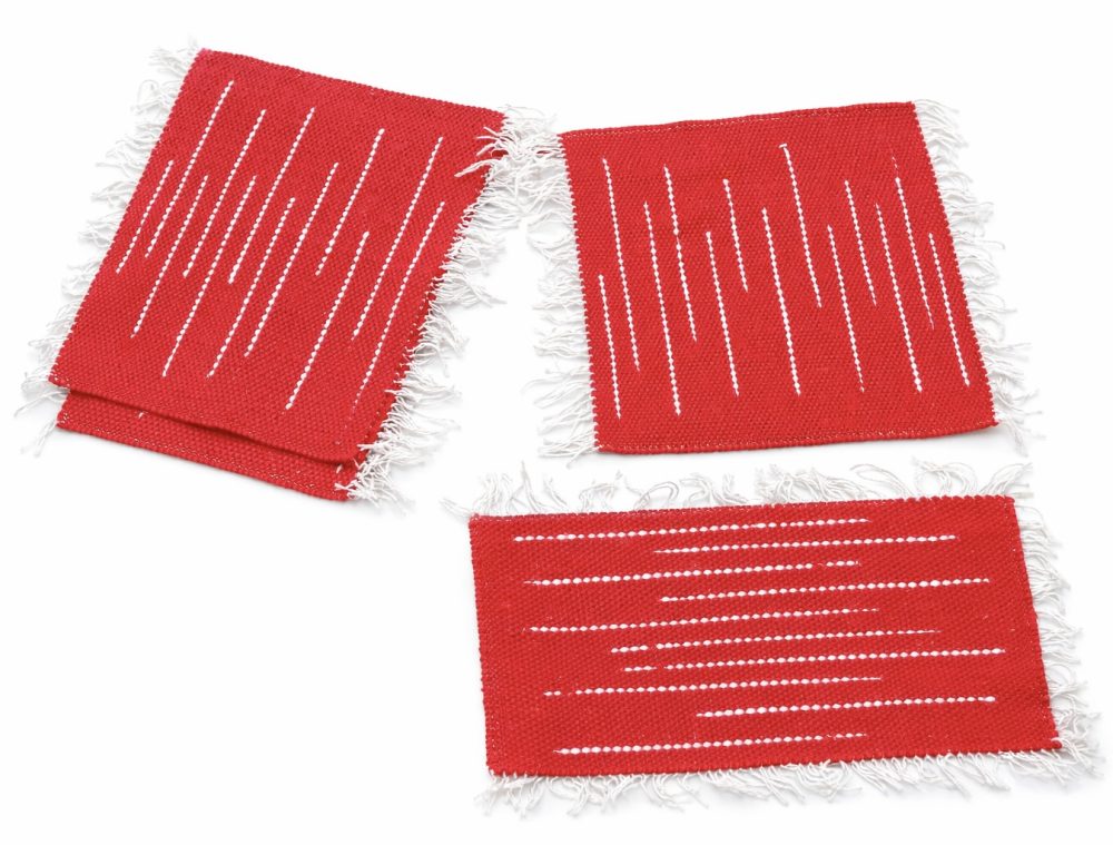 galda paliktņi ar bārkstīm