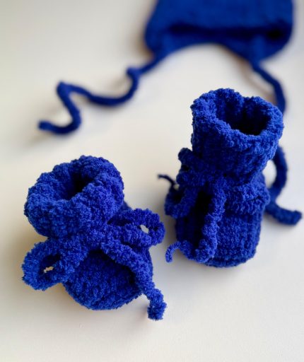 zilas mazuļa čībiņas