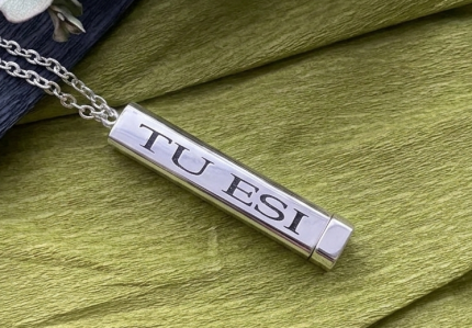 Izvelkams piekariņš ar personalizētu gravējumu