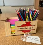 Koka galda organizators ar personalizāciju