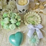 Aromātiskā kausējamā vaska dāvanu komplekts “Green Bell Mist” - Attēls 2