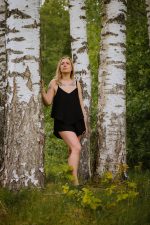 Lina pidžama ar mežģīnēm – krekliņs un šorti MELNA - Attēls 2