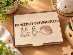 Iepazīsti dzīvniekus – 19 koka kartīšu komplekts bērniem ar dzīvnieku attēliem un nosaukumiem koka kastītē