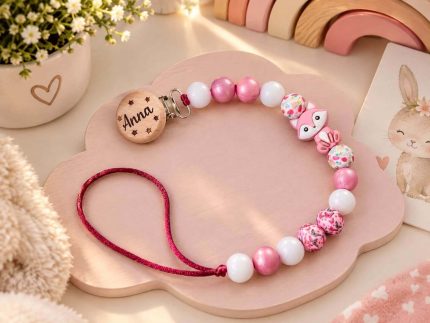 Personalizēts knupīšu turētājs ar silikona bumbiņām